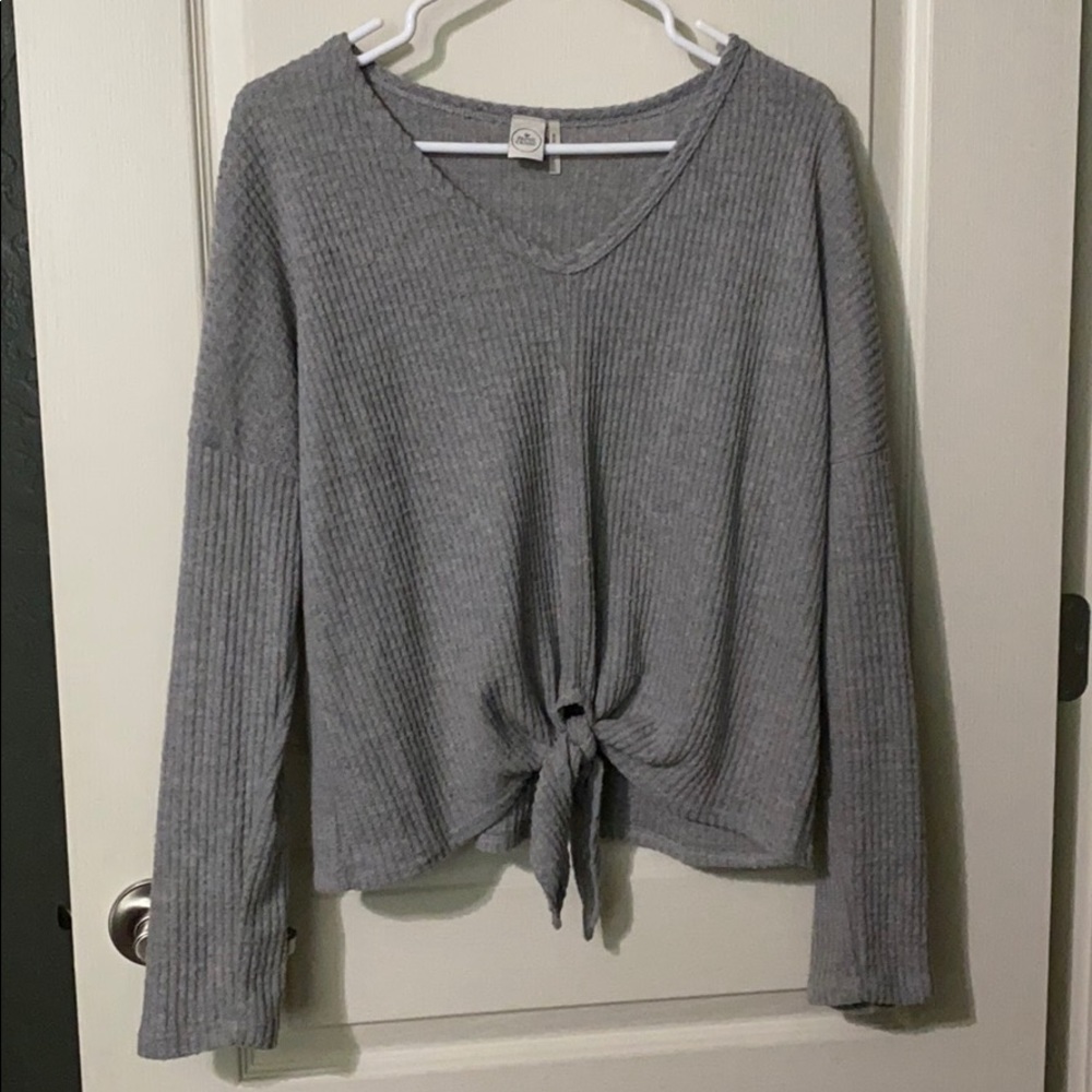 Gray long sleeve top